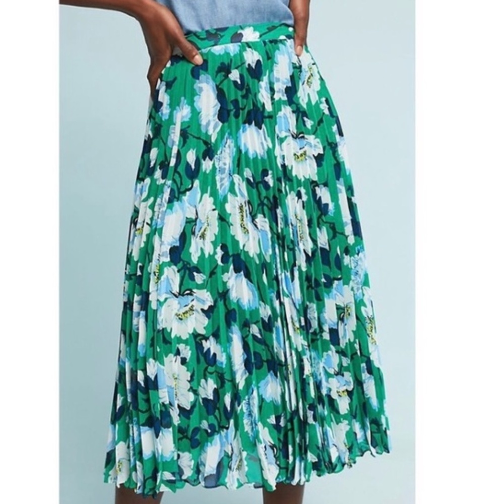 Anthropoligie Maeve Claremont Pleated Green Floral Midi Skirt Size Small